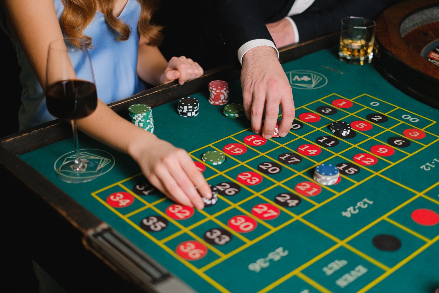 Bàn trò chơi roulette tại casino